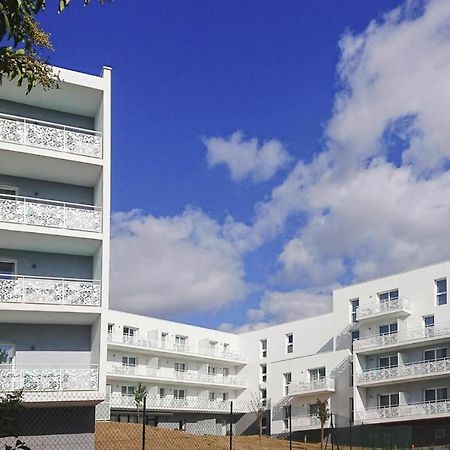 2-Room Flat In The Residence Les Coteaux De Jonzac With Balcony Buitenkant foto